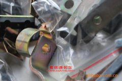 金龍NJT5120GQX清洗車用的康明斯ISDe180 30發(fā)動機的大修及配件