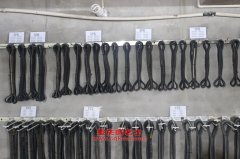 通華THT5311GFL01DF粉粒物料運輸車用的康明斯ISDe270 30發(fā)動機的大修及配件