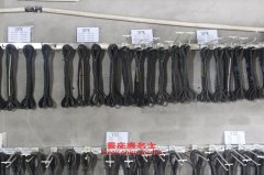 汽爾福HJH5080XQYDF4爆破器材運(yùn)輸車用的玉柴YC4E140-42發(fā)動(dòng)機(jī)的配件及保養(yǎng)