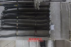 華神DFD5312CCQ倉柵式運輸車用的康明斯L290 30發(fā)動機的配件及大修