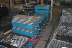 威麟SQR6541H13D輕型客車用的奇瑞SQR481A發(fā)動機的配件及維修