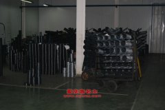 十通STQ1160L10N13天然氣載貨汽車(chē)用的玉柴YC6J170N-30發(fā)動(dòng)機(jī)的配件及保養(yǎng)