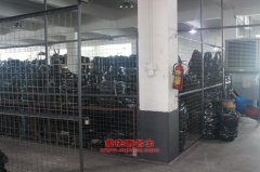 旭環(huán)LSS5160ZLJ自卸式垃圾車用的康明斯ISDe180 40發(fā)動(dòng)機(jī)的大修及配件